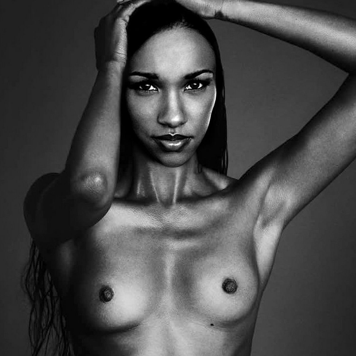 IMGBOC.COM - Candice Patton from The Flash full frontal nude photo HQ 1.jpg  -