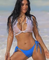 Kim Kardashian bikini photoshoot at the beach 20x HQ